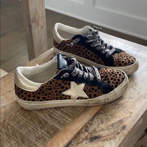 Steve Madden Philosophy Leopard Star sneaker